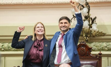 Maximiliano Pullaro y Gisela Scaglia abrieron el 143° Período de Sesiones Ordinarias de la Legislatura de Santa Fe