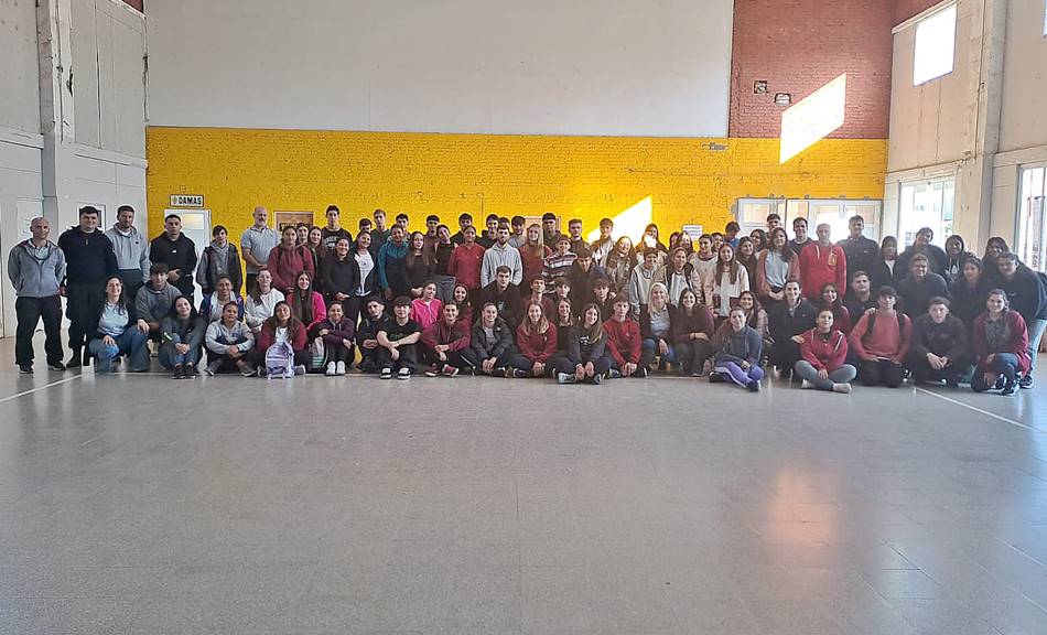 Capacitan a los alumnos del Profesorado del Calvario en primeros auxilios, RCP y seguridad en el medio acuático