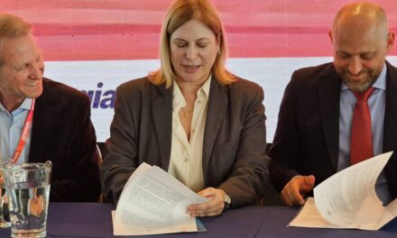 Gisela Scaglia y Gustavo Puccini anunciaron inversión provincial para modernizar el servicio eléctrico de Gálvez