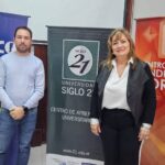 Raquel Ottolini, de Universidad Siglo 21, visitó el Centro Comercial de Coronda tras el convenio con FECECO