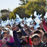 Los alumnos de 4to. grado prometieron «defender, respetar y amar» a nuestra Bandera