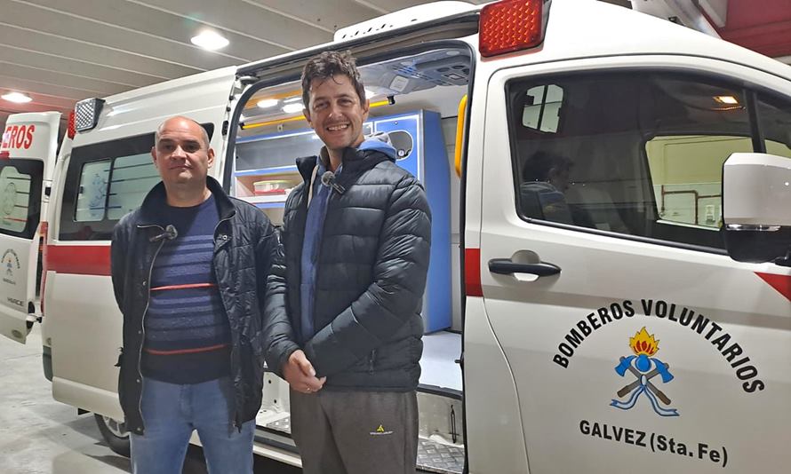 Bomberos Voluntarios presentó su nueva ambulancia de alta complejidad
