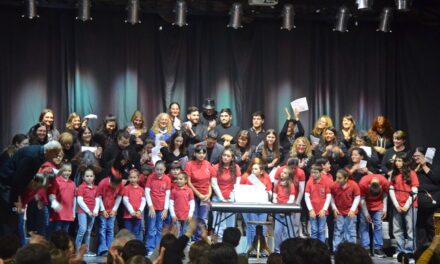 50 años del Coro de Niños y Adolescentes: una noche de emociones uniendo generaciones en la música