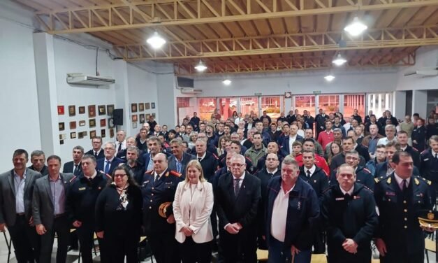 El Gobierno Provincial presentó la obra del Centro de Entrenamiento de la FSABV y asumieron las nuevas autoridades bomberiles