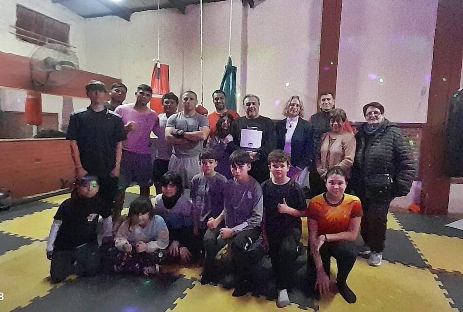 El profesor Mauricio Abaca fue reconocido en Diputados por ser creador del arte marcial TOTAL KOMBAT- SOR YOKU SEN