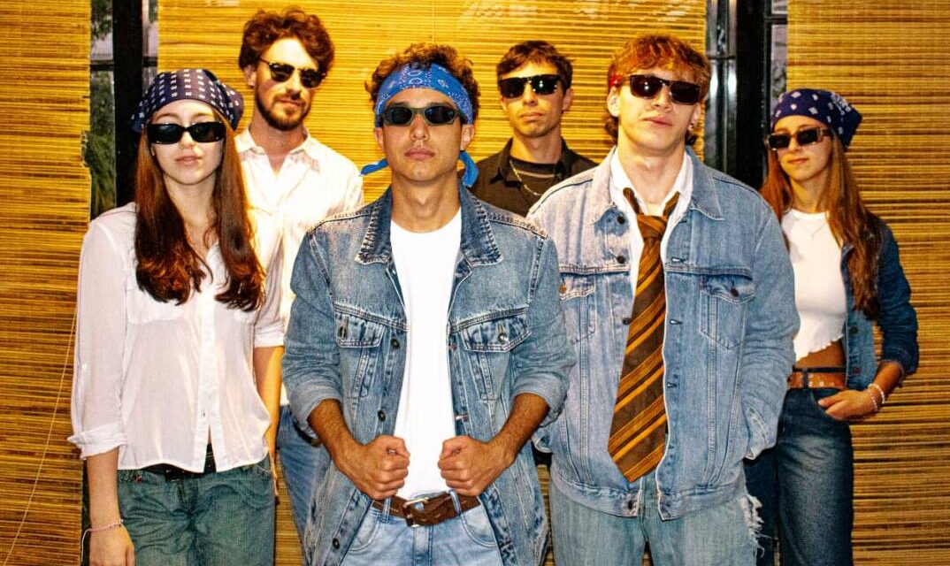 «FREAKS» vuelve a los escenarios en su ciudad: se presenta este sábado 30 en la Biblio