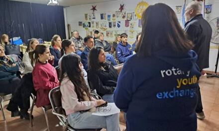 Rotary Club realizó reunión informativa para los jóvenes interesados en intercambios