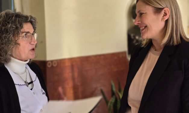 Scaglia entregó un FANI en la Escuela N° 290: «Somos un gobierno de inversión grande en obra pública»