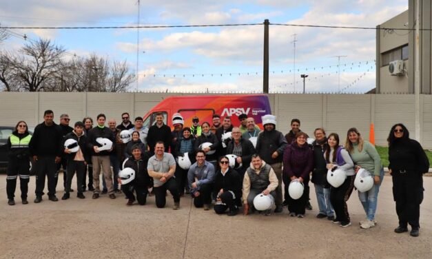 Organizada por el Municipio, se realizó clínica de conducción segura de motos dictada por la APSV