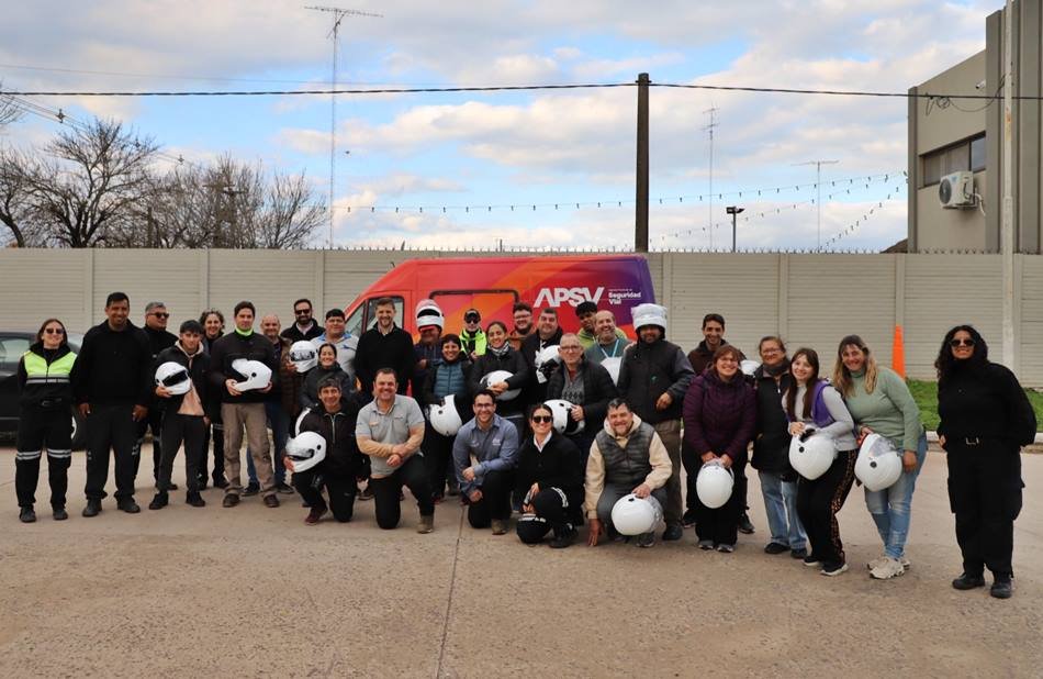 Organizada por el Municipio, se realizó clínica de conducción segura de motos dictada por la APSV