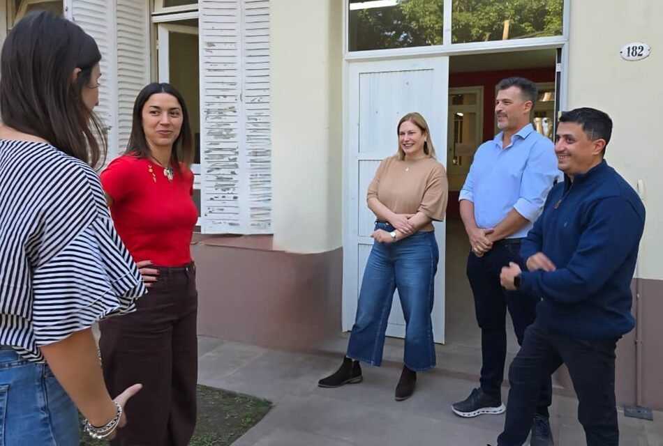 Provincia otorgará un aporte de $10 millones a la Municipalidad de Gálvez para forestación urbana