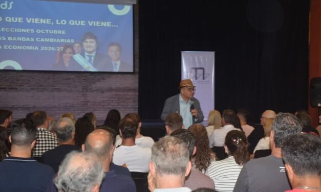 «DESPUÉS DE OCTUBRE», dijo Di Stéfano, «viene noviembre, no va a pasar nada extraño, pero hay que apostar por la Argentina»