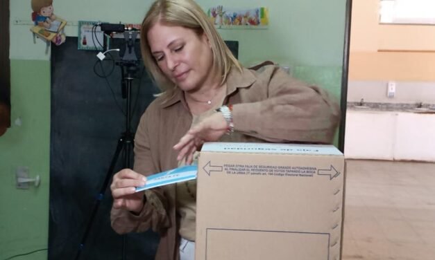 Scaglia, tras votar: «Hoy es un día en que los santafesinos haremos historia»