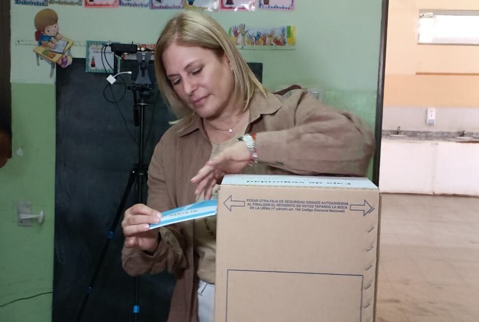 Scaglia, tras votar: «Hoy es un día en que los santafesinos haremos historia»