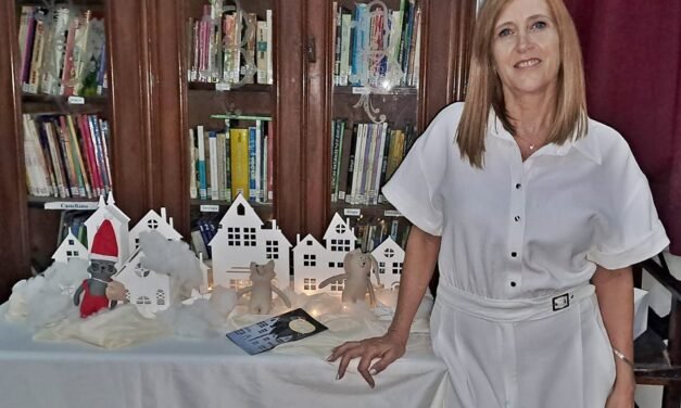 «Ese cuento que habita en mí»: Betina Ortiz presentó sus libros sensoriales con un innovadora propuesta en la Biblio