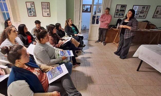 AMSAFE brindó charla para nuevos profesores y mostró preocupación por la baja de ingresantes para estudiar Docencia