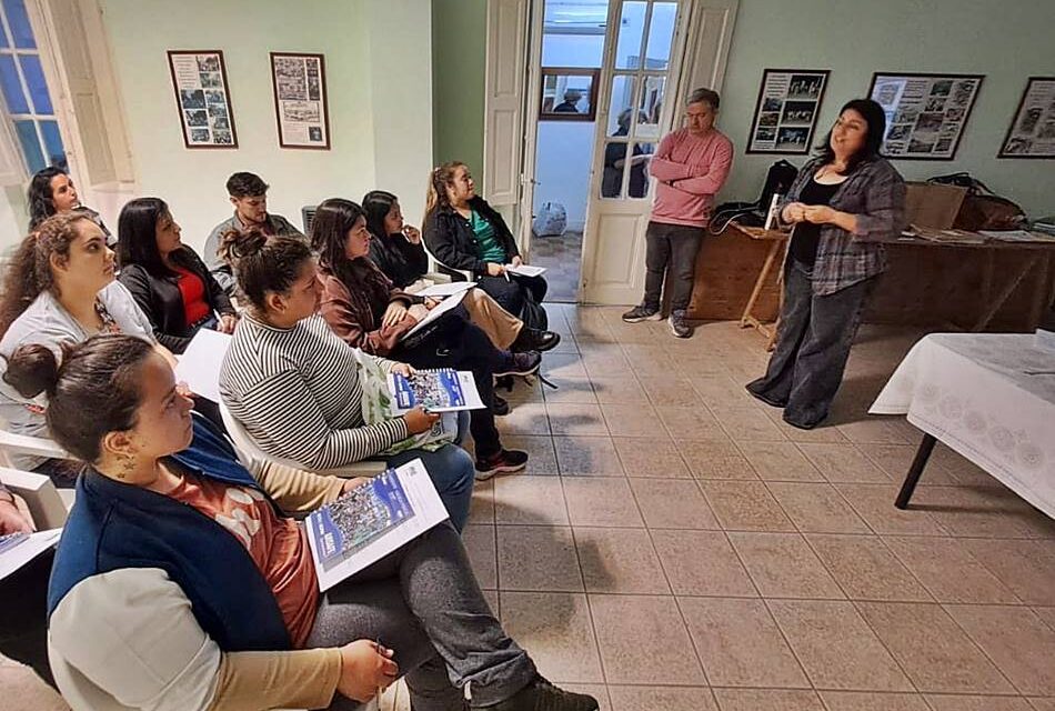 AMSAFE brindó charla para nuevos profesores y mostró preocupación por la baja de ingresantes para estudiar Docencia