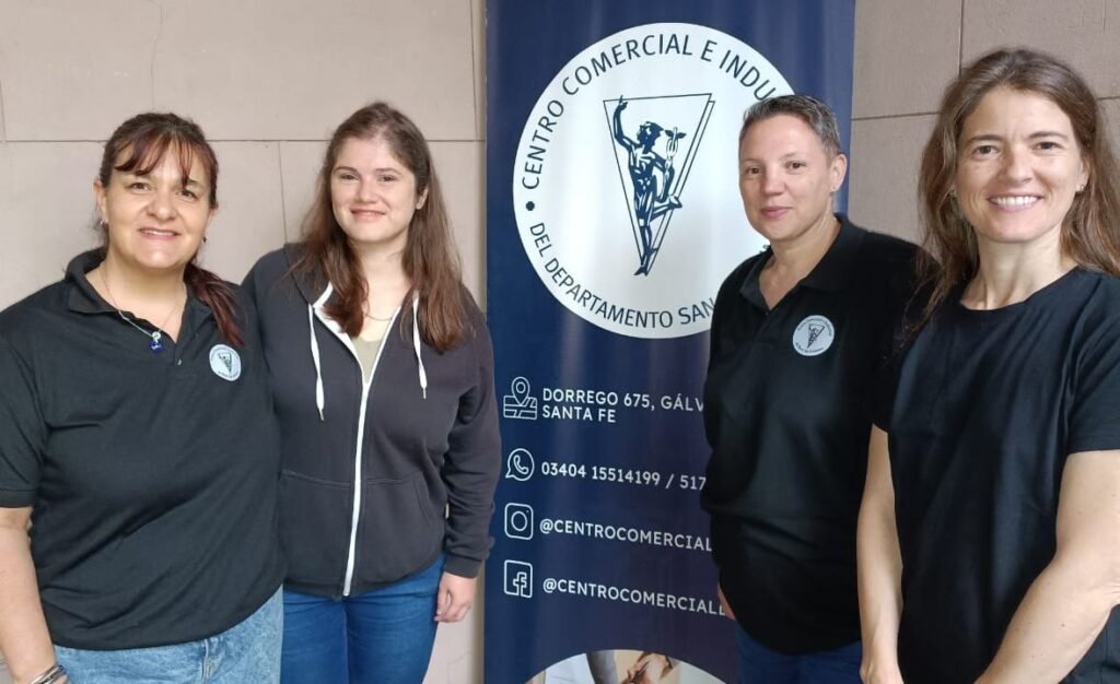 Municipio y Centro Comercial lanzaron concurso navideño de decoración de vidrieras y de frentes de viviendas