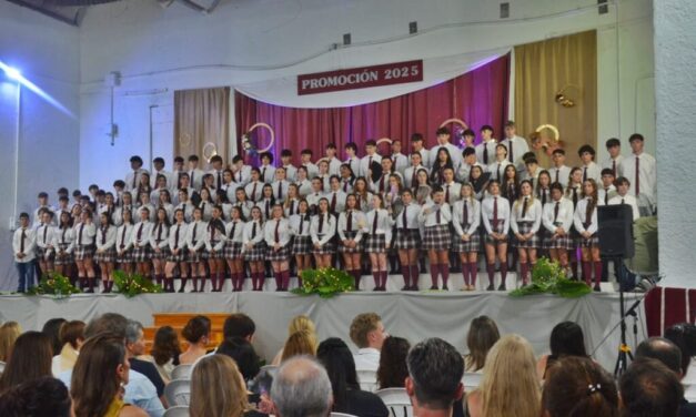 GRADUACIONES 2025: egresó la promo 2025 del Colegio «Nuestra Señora del Calvario»
