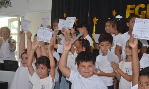 Graduaciones 2025: los peques del Nucleado nro. 225 dijeron «Adiós, Jardín»