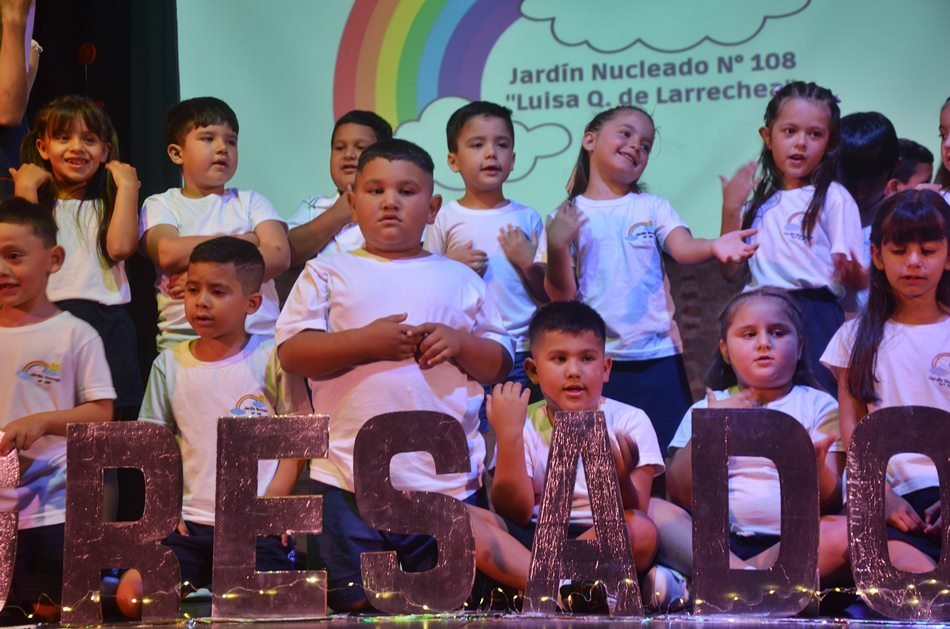 Graduaciones 2025: listos para la primaria, los bajitos del Jardín 108 cerraron su primera etapa escolar