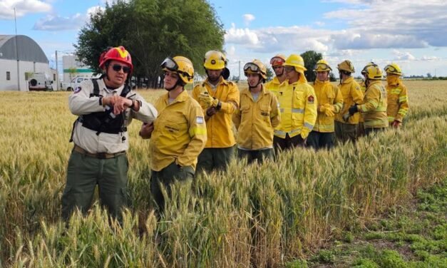Brigadistas santafesinos se capacitaron en Gálvez en el uso seguro y la coordinación de medios de transporte aéreos