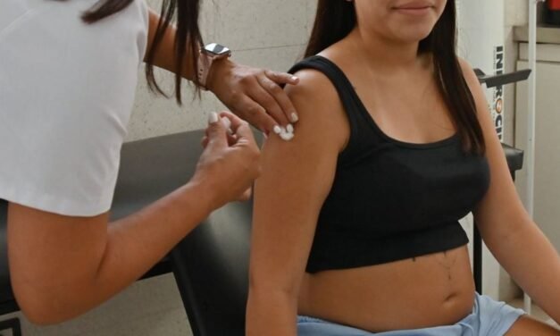 En toda la provincia, se inició la vacunación contra el virus sincicial respiratorio como estrategia de cuidado integral durante el embarazo