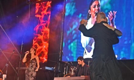 Gálvez de fiesta: comenzó Colectividades a ritmo del tango y Queen