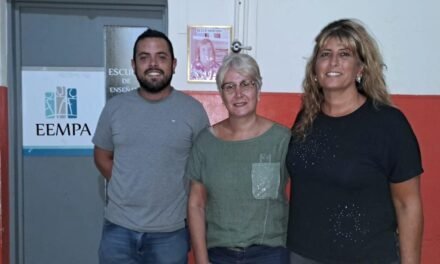 Cambio de equipos directivos: Daniela Garda asumió la dirección en la EEMPA nro. 1304