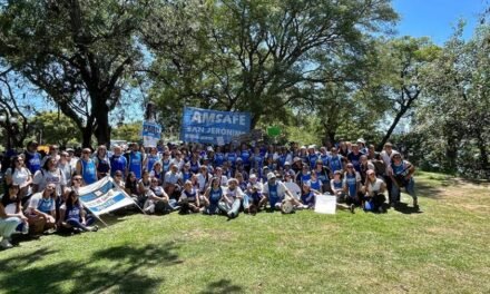 El ciclo lectivo también comenzó «en las calles», con paro docente y movilización