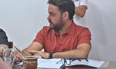 Bacarella impulsa apoyo económico para vecinales y «triplicar» la ayuda a comedores de la ciudad