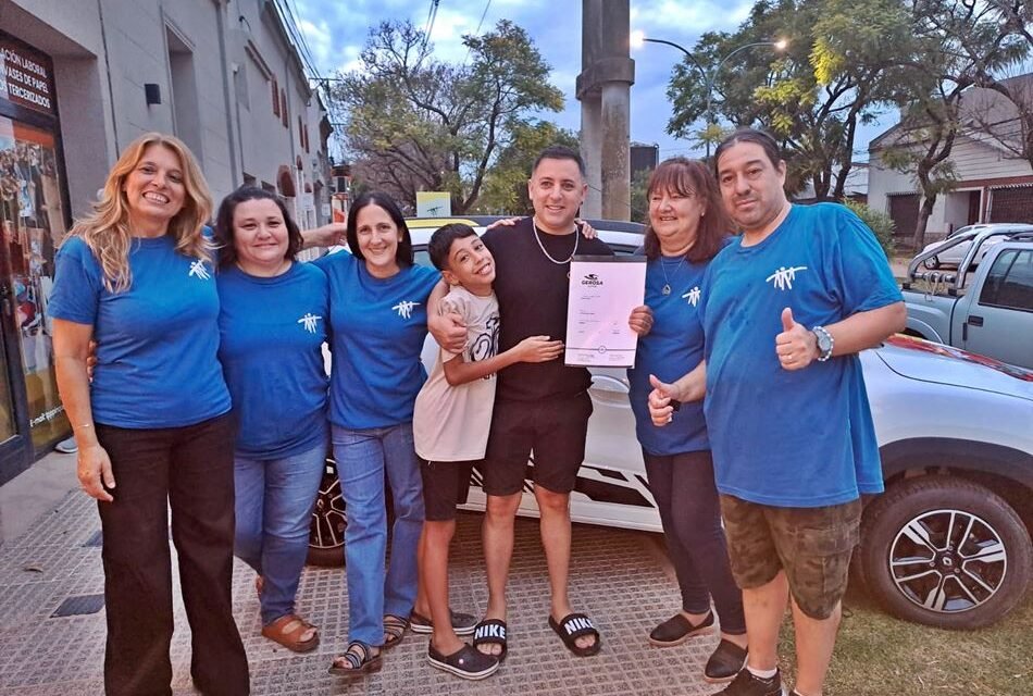 Pinquén entregó los premios a los felices ganadores del Bingo y ya se viene la 13a. edición