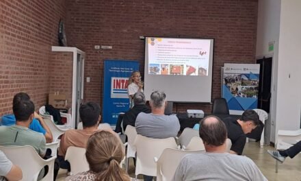 INTA Gálvez: se desarrolló capacitación para preparar las colmenas de cara al invierno