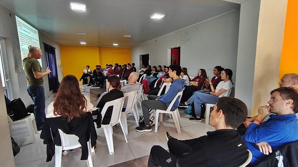 ISPI 9133: los futuros docentes se capacitan en salud y seguridad