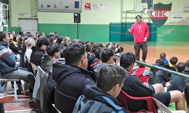 Taller de entrenamiento mental en el Centenario BBC: «Preparamos a los chicos para la vida, no sólo para el fin de semana»