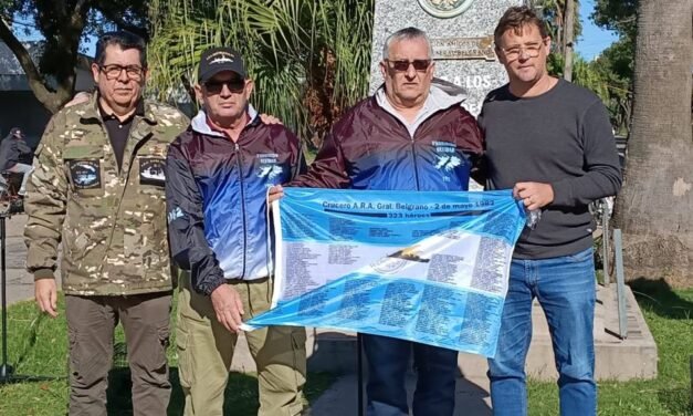 Gálvez homenajeó a los héroes del ARA General Belgrano a 44 años de su hundimiento