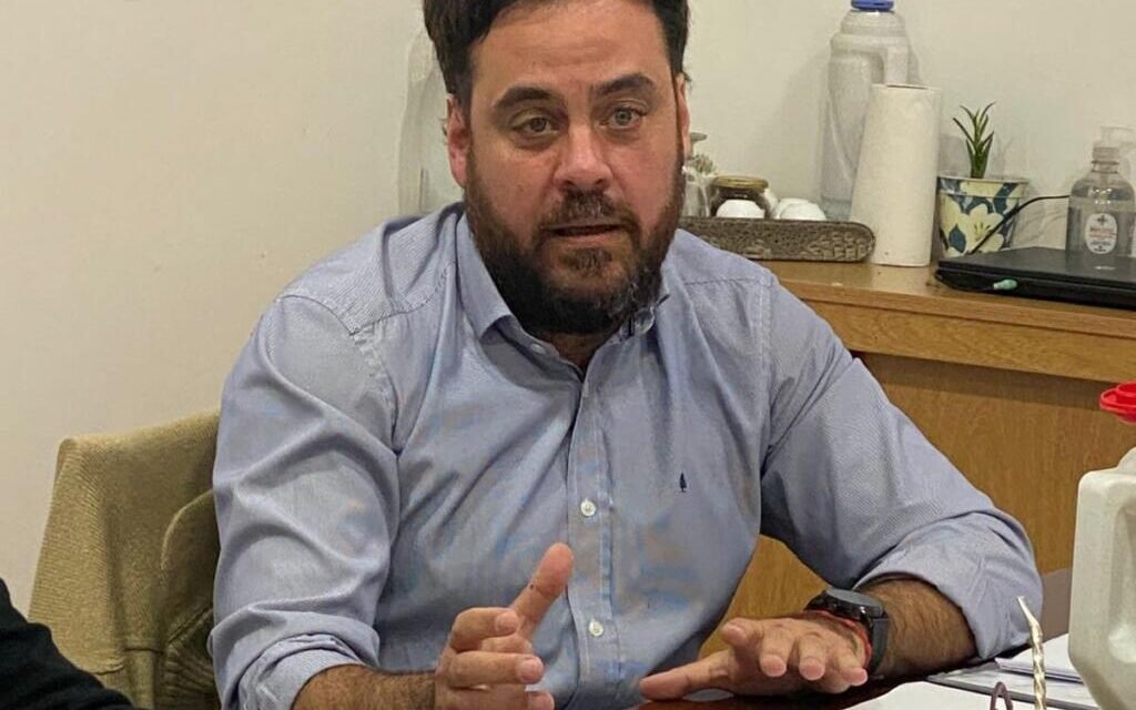 Bacarella presentó el reclamo de los vecinos por el estado del cementerio privado y de una cuadra de calle Baigorria