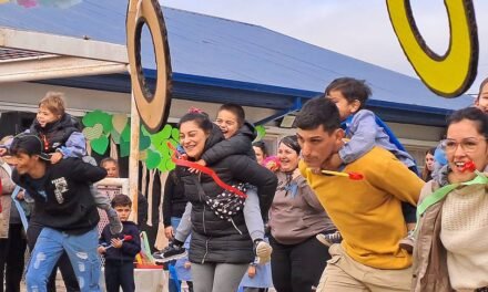 Juegos, teatro y diversión: el Jardín 225 celebró su día junto a las familias