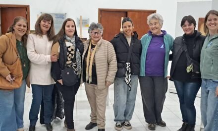 La muestra itinerante “Forma y color” llegó a Gálvez para unir el arte de la región