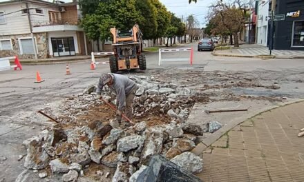 El Municipio lanzó un plan sistemático de recambio de paños de hormigón y bacheo