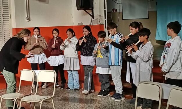 La Escuela N° 6035 presentó su primer proyecto artístico del año basado en compositores clásicos