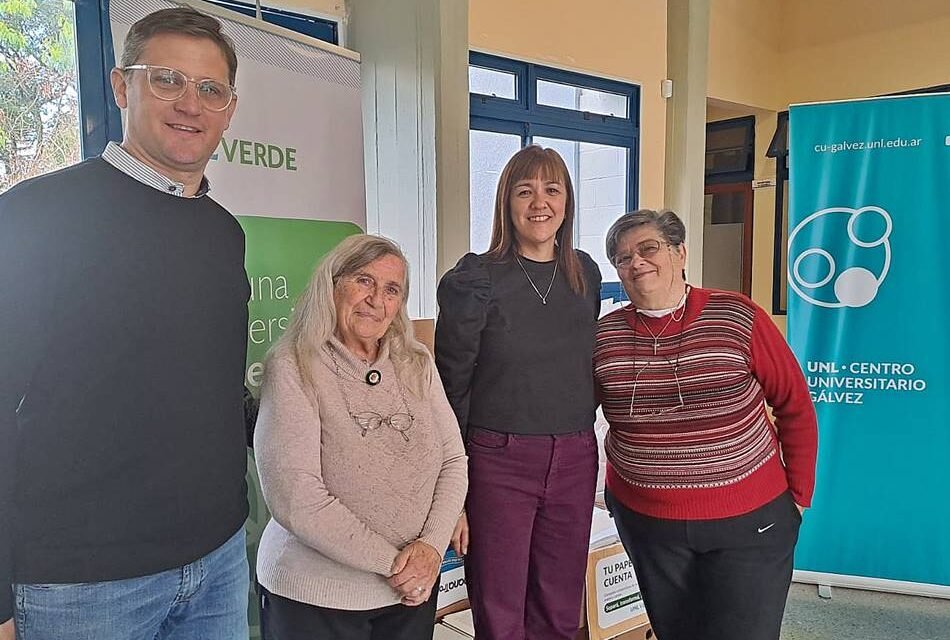 El Centro Universitario, el Municipio y «Cartón Lleno» se unen en campaña de reciclaje de papel y cartón