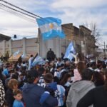 Agonía, desahogo y festejazo en la esquina de Belgrano y Sarmiento: Argentina ya está en cuartos del Mundial