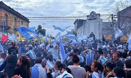¡Argentina es finalista de la Copa del Mundo y otra vez hubo festejo en Gálvez!