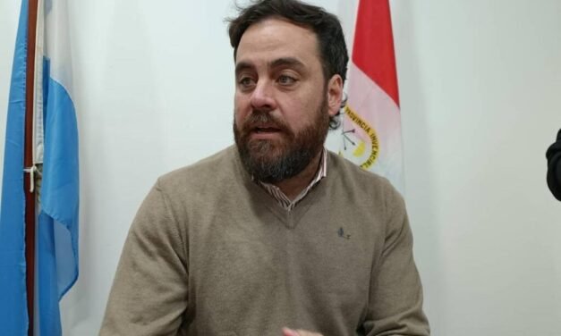 Bacarella presentó proyectos de modernización digital para trámites municipales