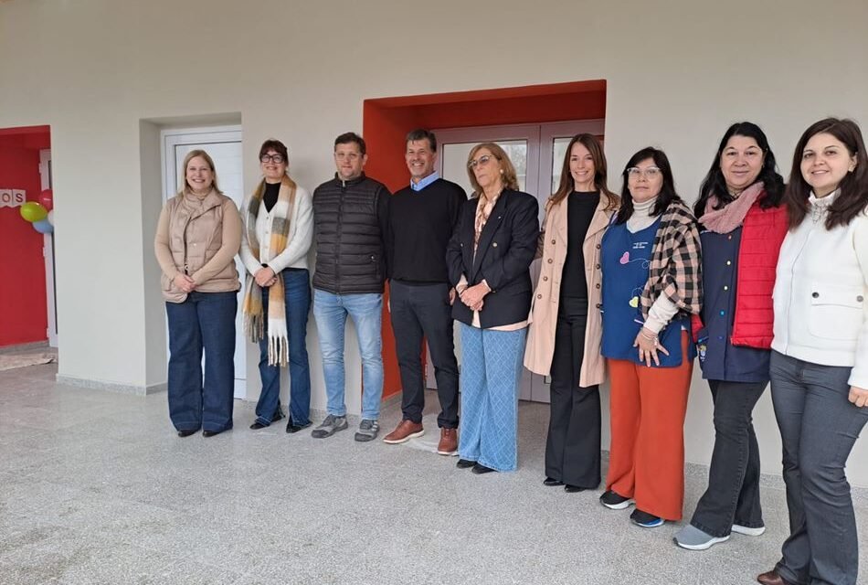 Autoridades provinciales y locales acompañaron el inicio del segundo semestre en las nuevas aulas del Jardín 108