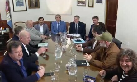 Paritarias: provincia y gremios de la administración central acordaron pasar a cuarto intermedio