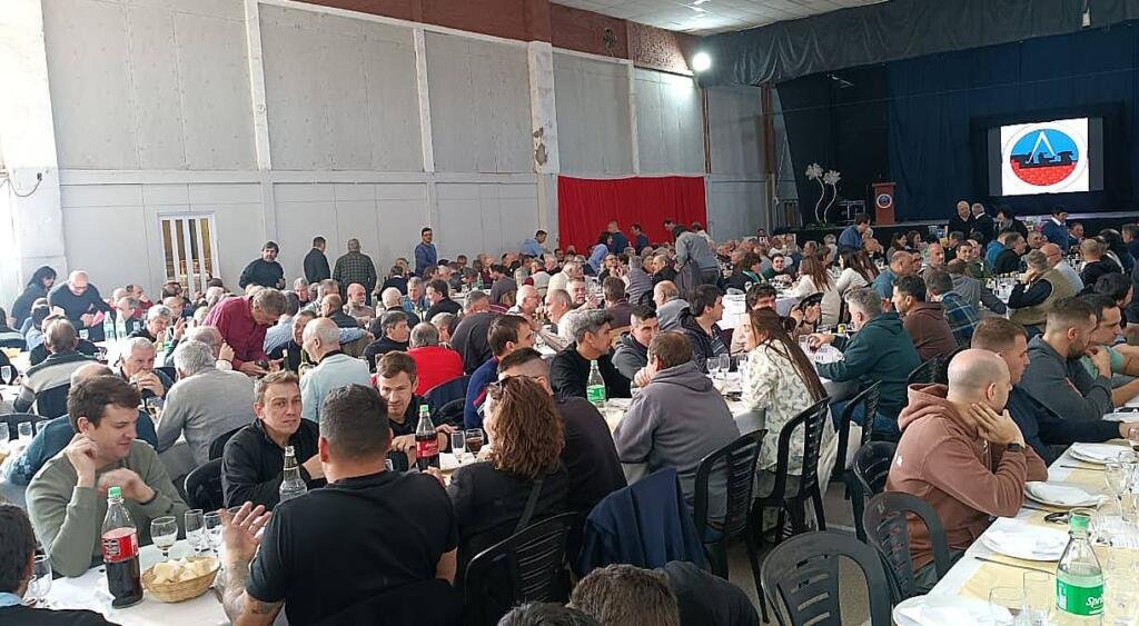 En su 109° aniversario, la EETP 456 celebra un emotivo reencuentro de ex alumnos