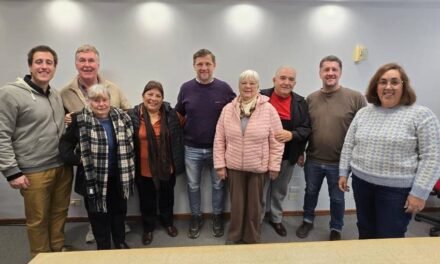 Tres familias de Gálvez avanzaron en la escrituración de sus viviendas después de 49 años de espera