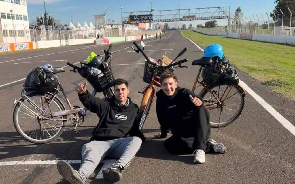 QUÉ LOCOS LINDOS!!! SE FUERON A PARANÁ EN BICI DE PASEO Y LO LOGRARON!!!